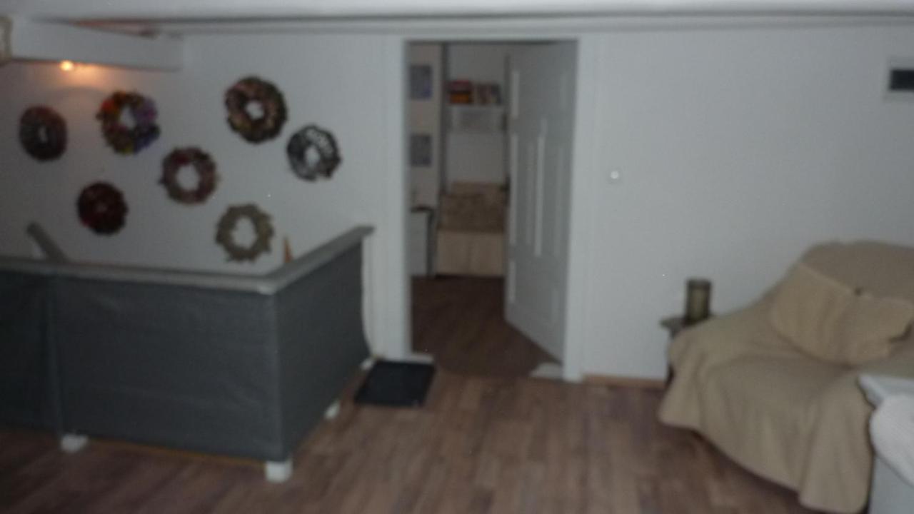 Kowalowka Apartment Mirsk ภายนอก รูปภาพ
