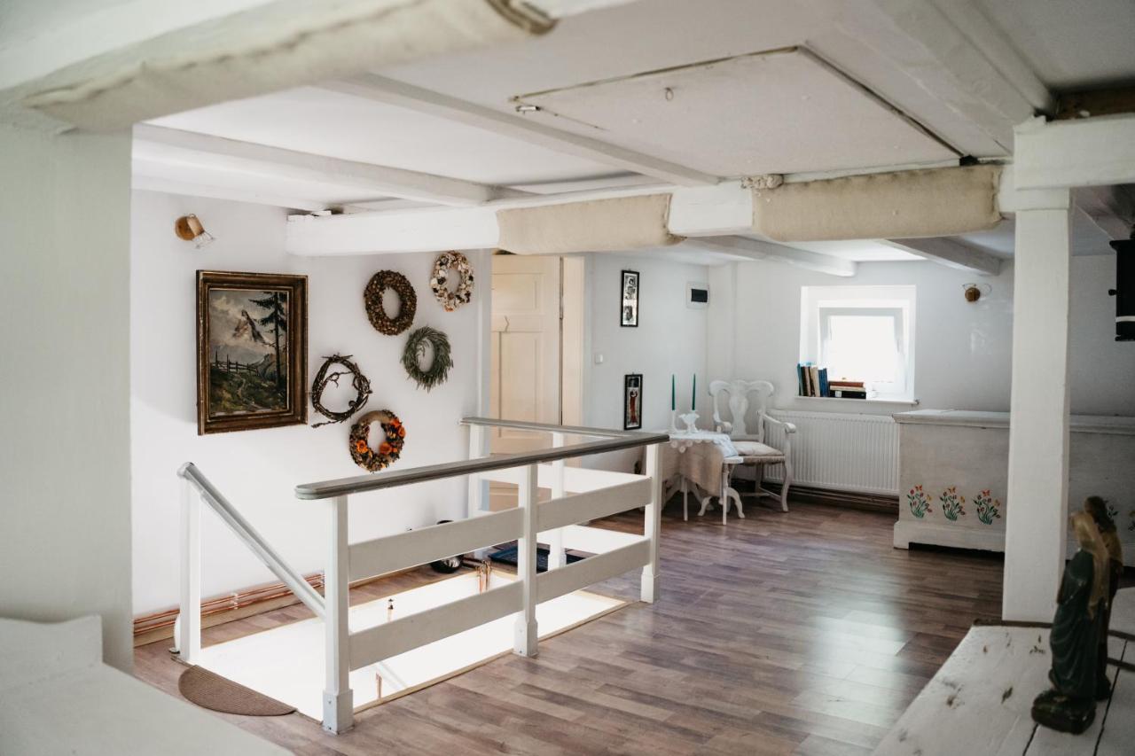 Kowalowka Apartment Mirsk ภายนอก รูปภาพ